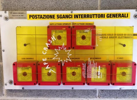 Centro Commerciale Emisfero (PG) - Particolare Postazione sganci energia elettrica