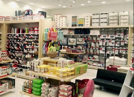 Negozio SATUR - Centro Commerciale ROMAEST
